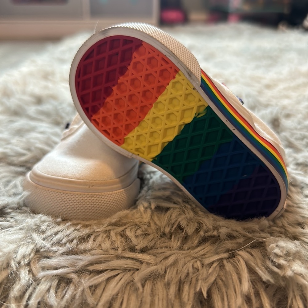 Infant PRIDE Vans - Picture 2 of 3